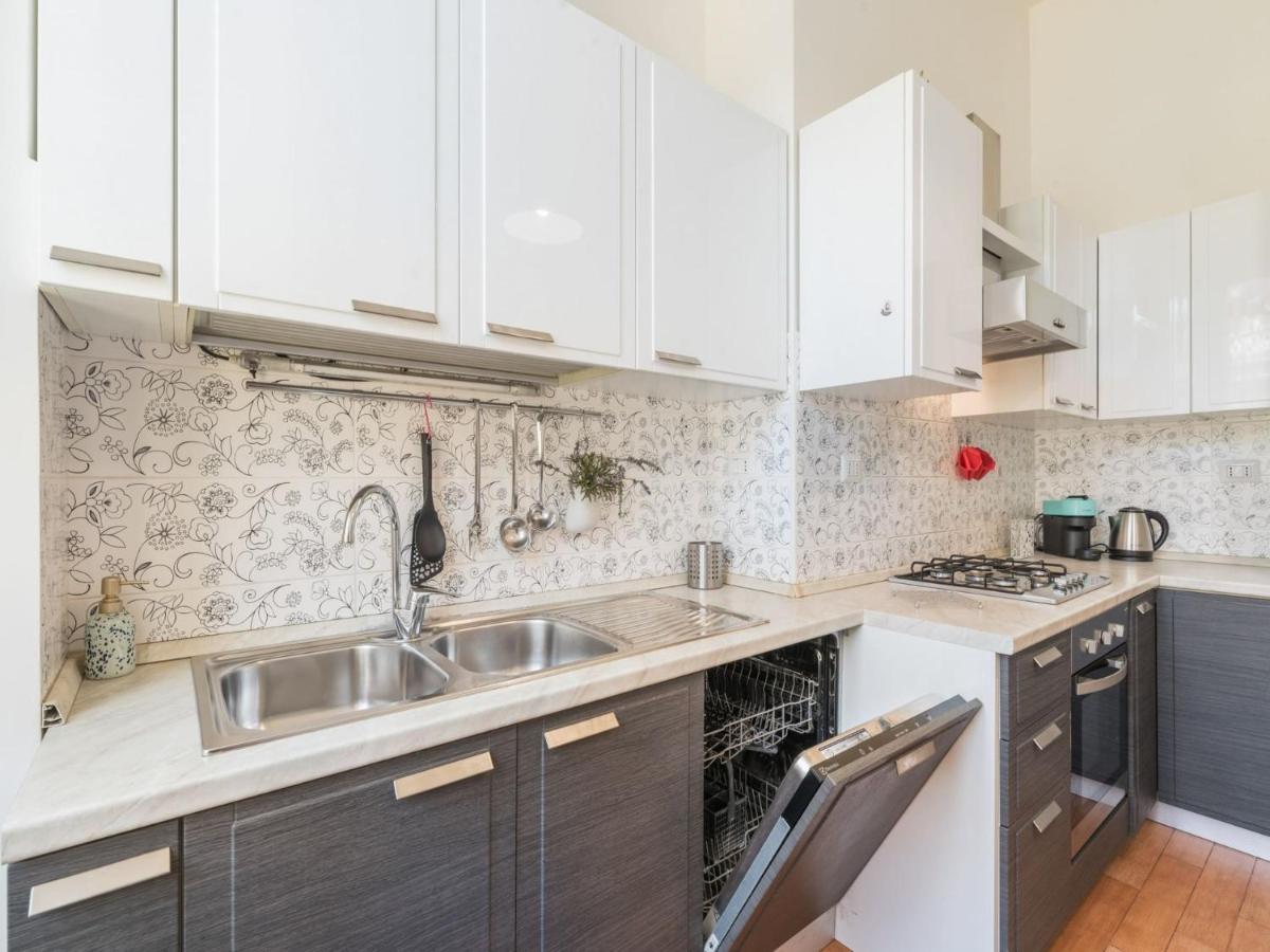 The Best Rent - Colourful Two-Bedroom Apartment Near Termini Station Ρώμη Εξωτερικό φωτογραφία